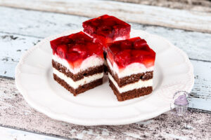 Mascarpone kocka s jahodami