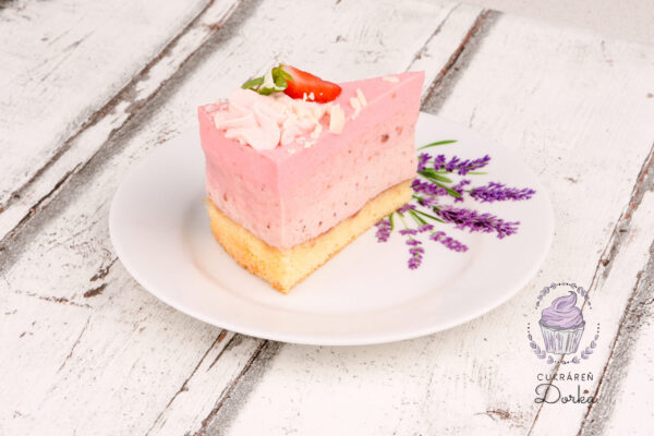 Jahodovo-smotanová torta